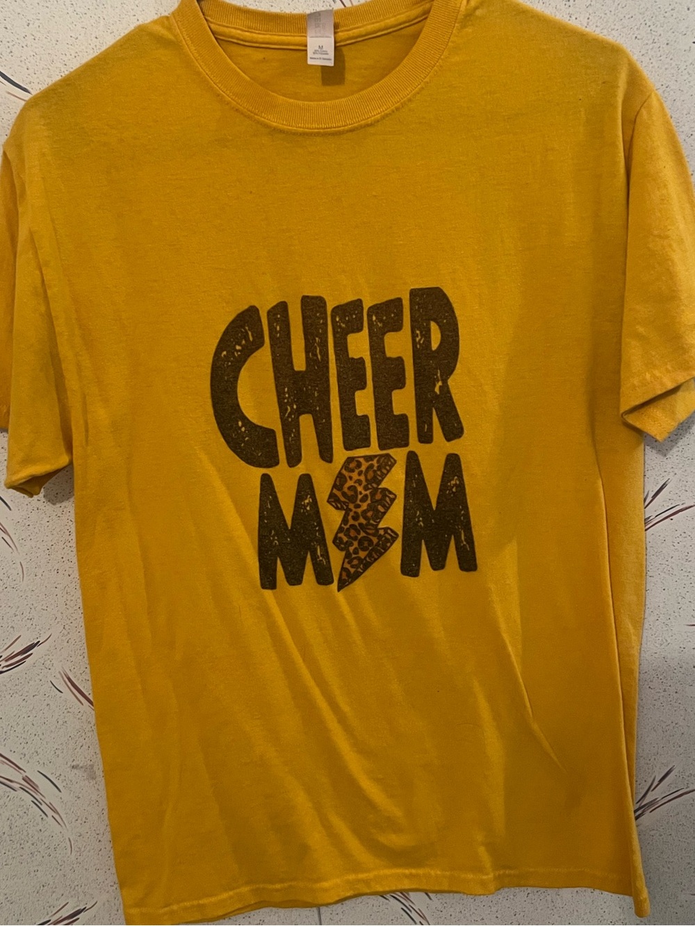 Cheer Mom Mustard Yellow Graphic T-Shirt Women’s Medium Cheerleading Tee